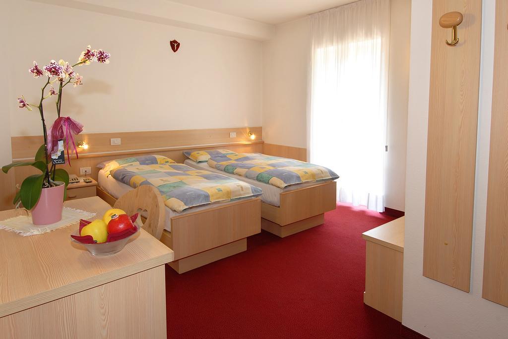 Hotel Zanon Ziano di Fiemme Eksteriør billede